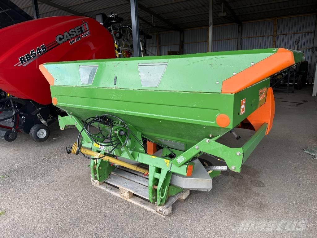 Amazone ZA-M 1501 Împrastierea mineralelor