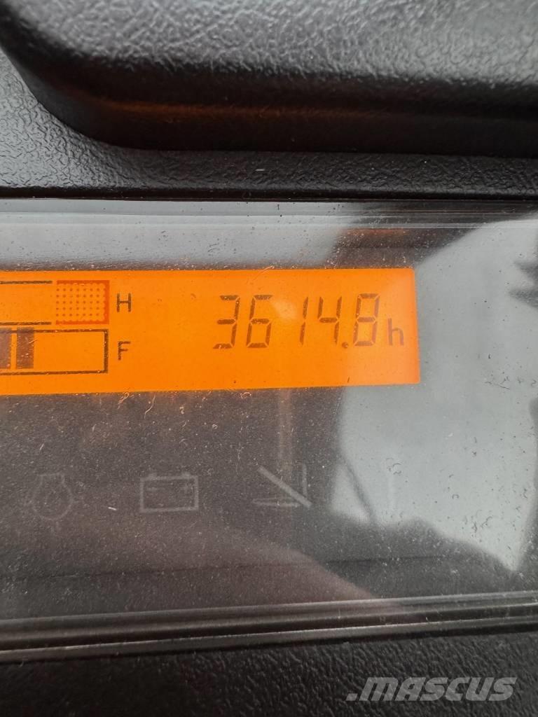 Toyota 02-8 FDF 30 Stivuitor diesel