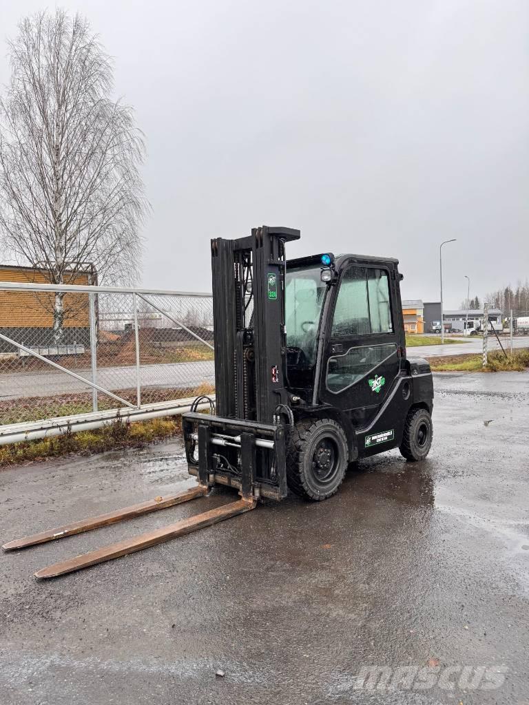 Toyota 02-8 FDF 30 Stivuitor diesel