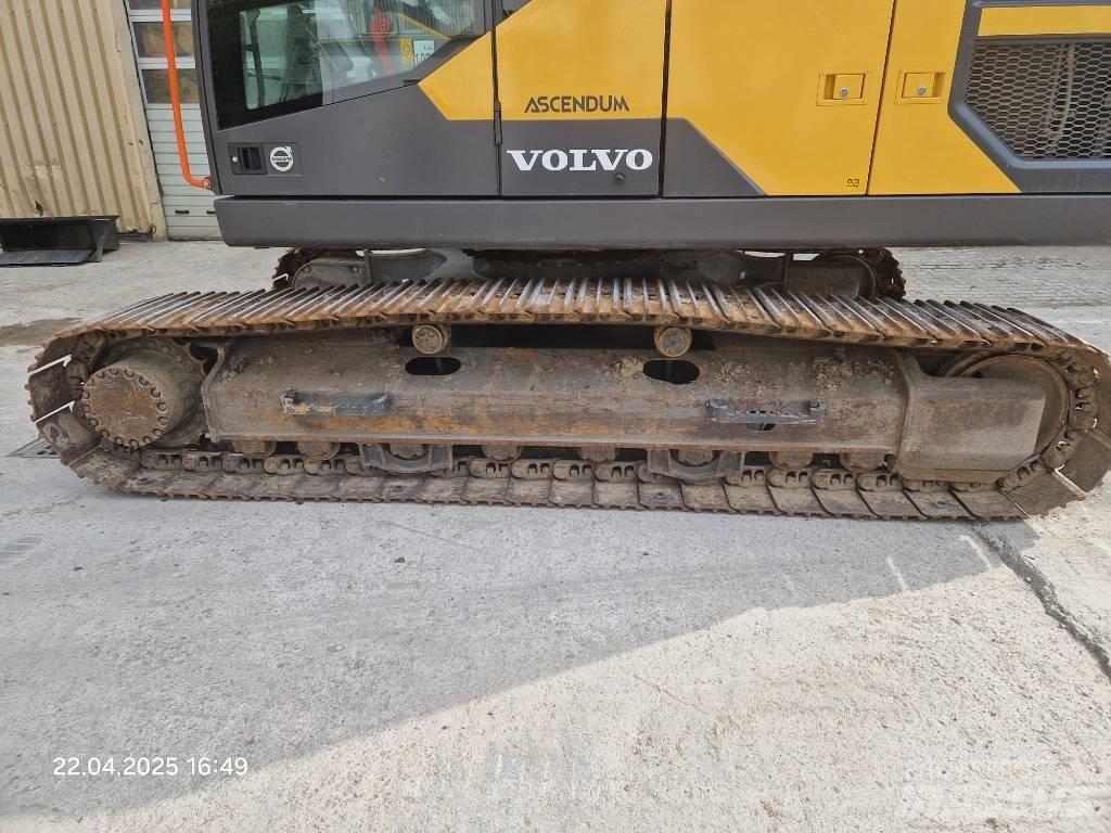 Volvo EC220EL Excavatoare pe șenile

