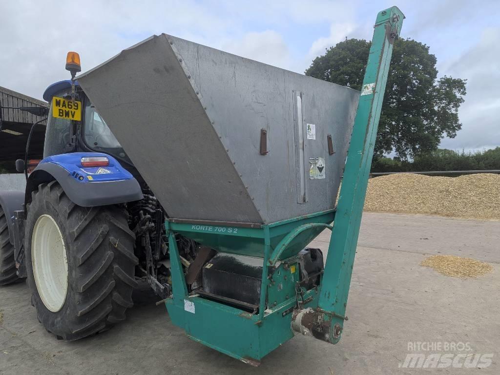 KORTE 700 S2 Utilaje si accesorii folosite la cresterea animalelor