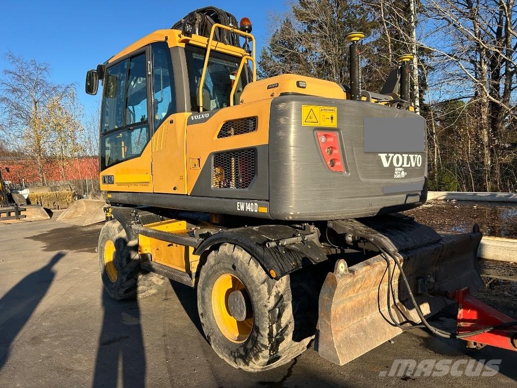 Volvo EW 140 D Excavatoare cu roti