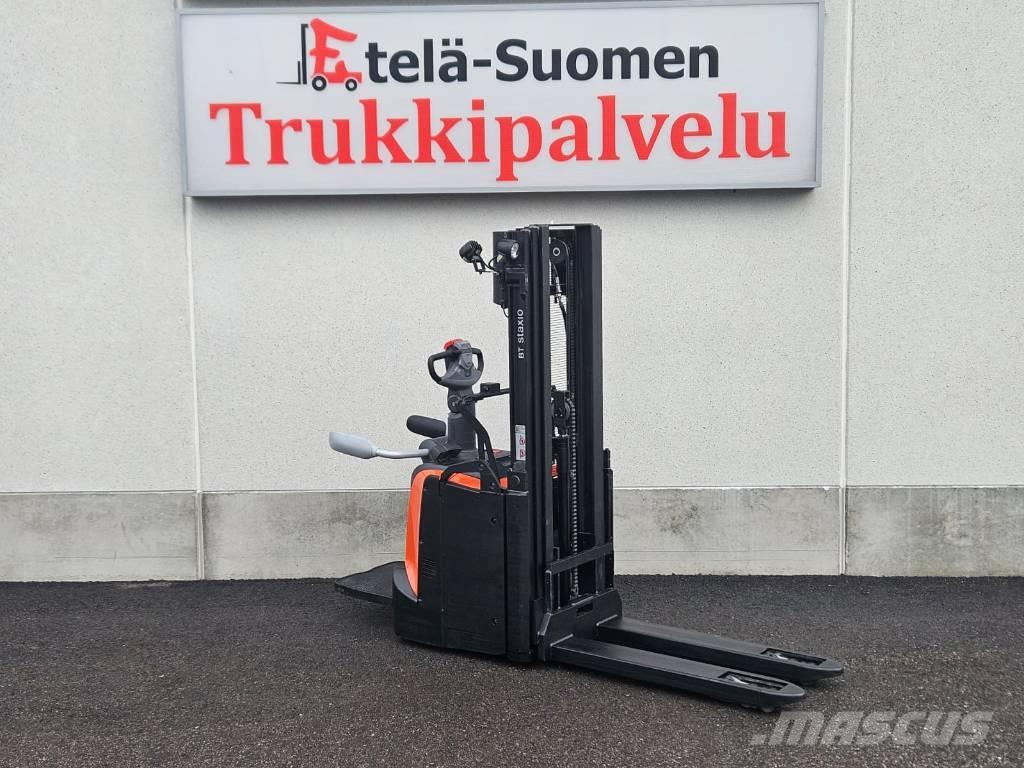 Toyota SPE120 L Transpaleti autopropulsanti