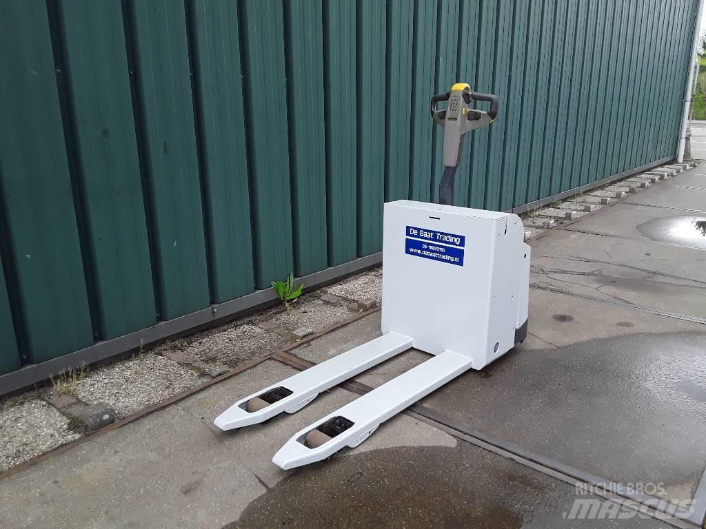Nissan PLL160 Transpaleta manuala