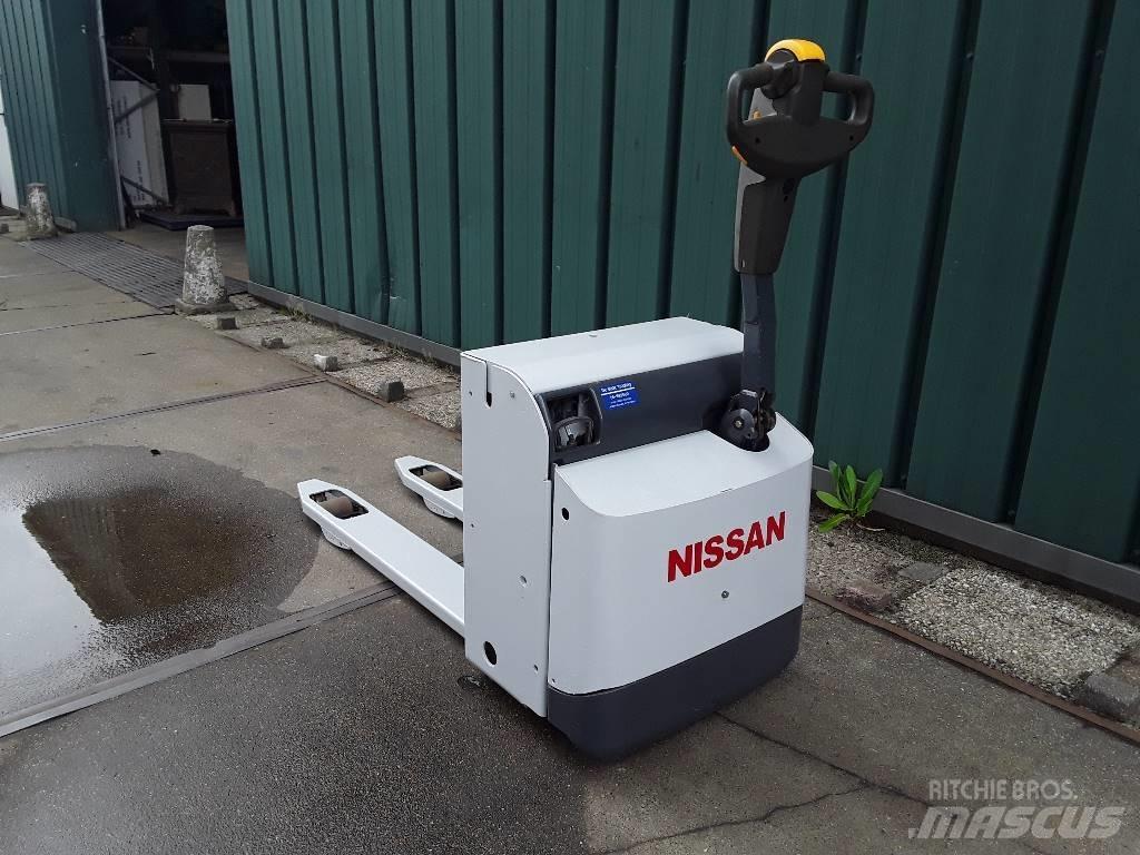 Nissan PLL160 Transpaleta manuala