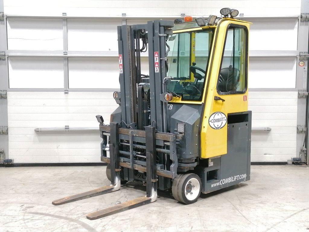 Combilift CBE2500 Încarcator lateral