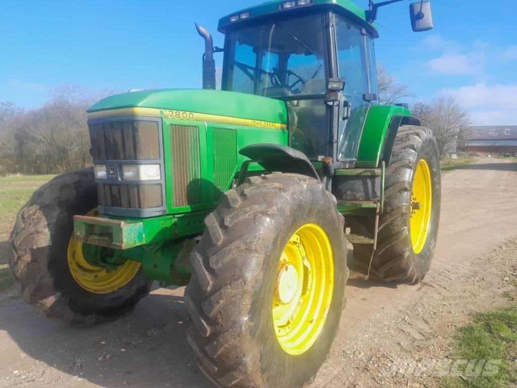 John Deere 7800 Tractoare