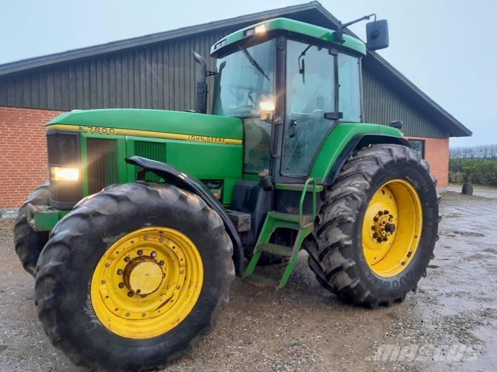 John Deere 7800 Tractoare