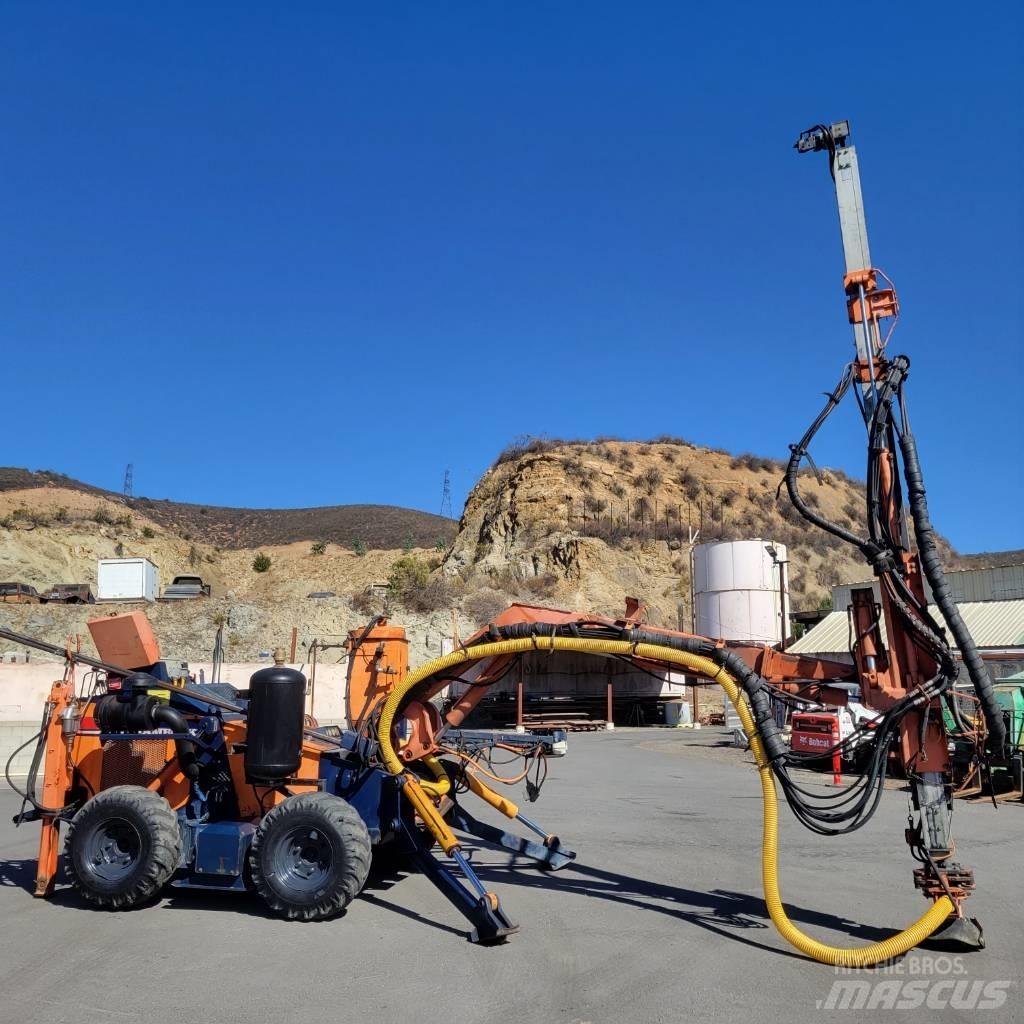 Tamrock COMMANDO 300 Echipamente de forare la suprafata