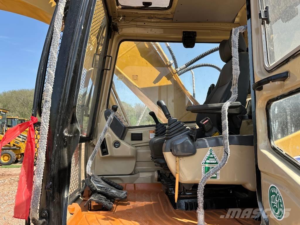 CAT 320 B Excavatoare pe șenile
