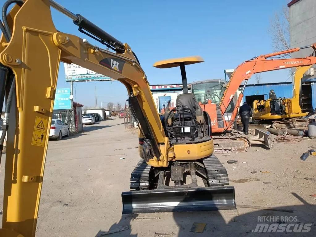 CAT 303 CR Mini excavatoare < 7t
