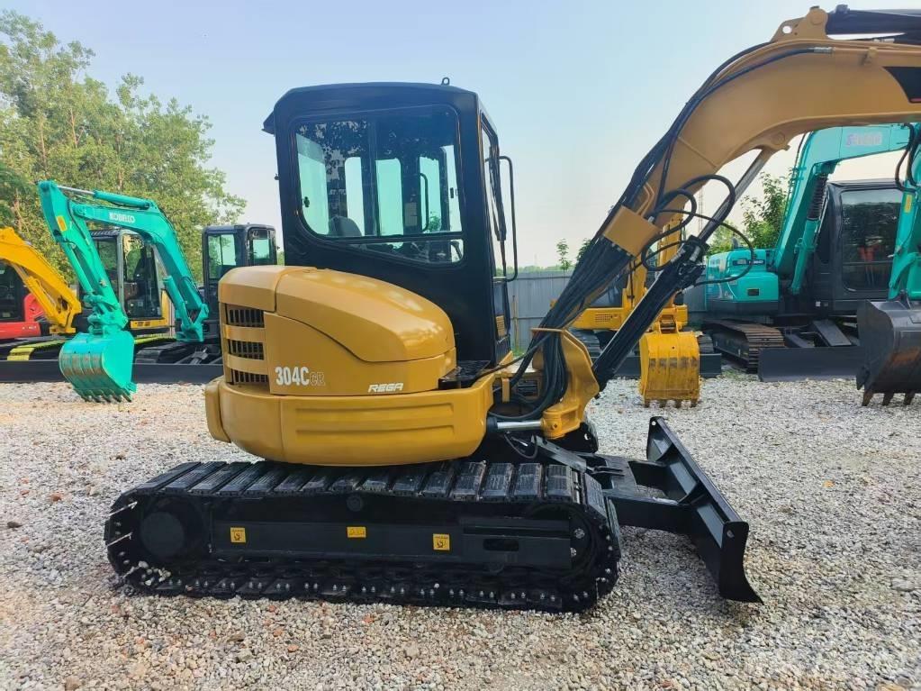 CAT 304 CR Mini excavatoare < 7t