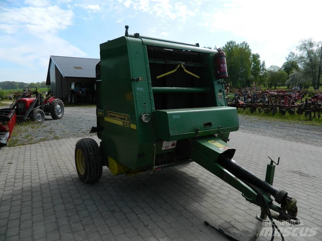 John Deere 545 Masina de balotat cilindric