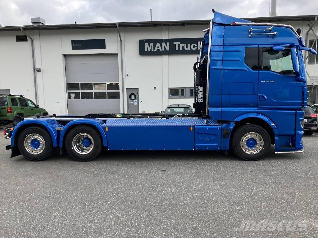 MAN TGX 26.510 Camion cu carlig de ridicare