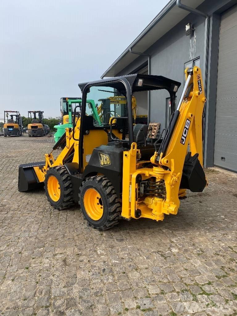 JCB 1 CX Buldoexcavatoare