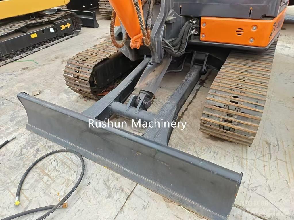 Hitachi ZX65 Excavatoare pe șenile
