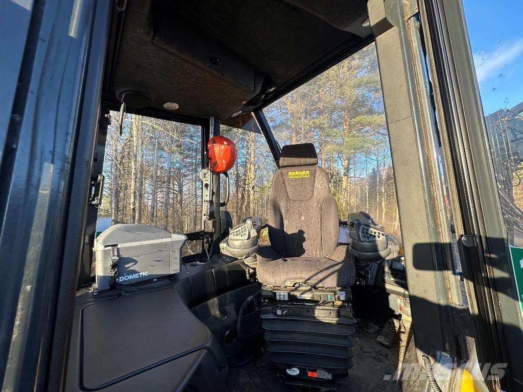 Ponsse Ergo 8W Combine forestiere