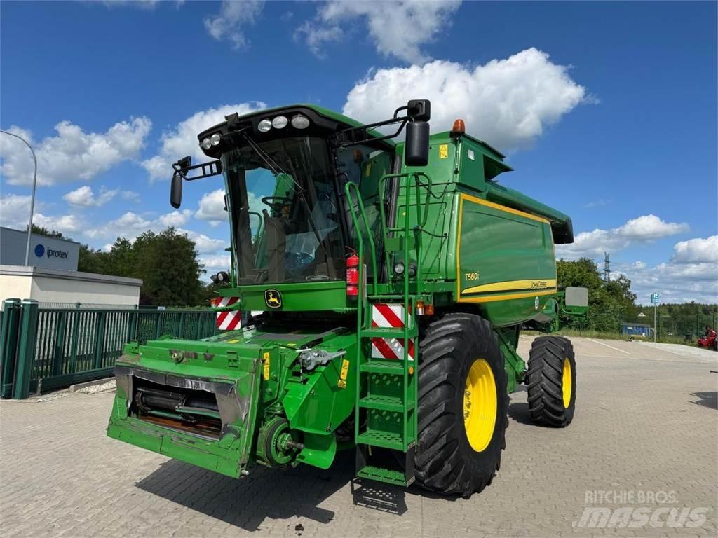 John Deere T560 HM Combine de secerat