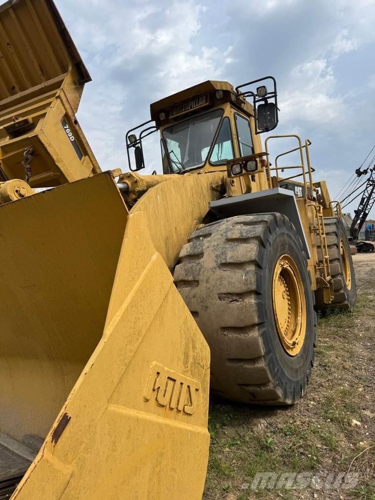 CAT 988F Incarcator pe pneuri
