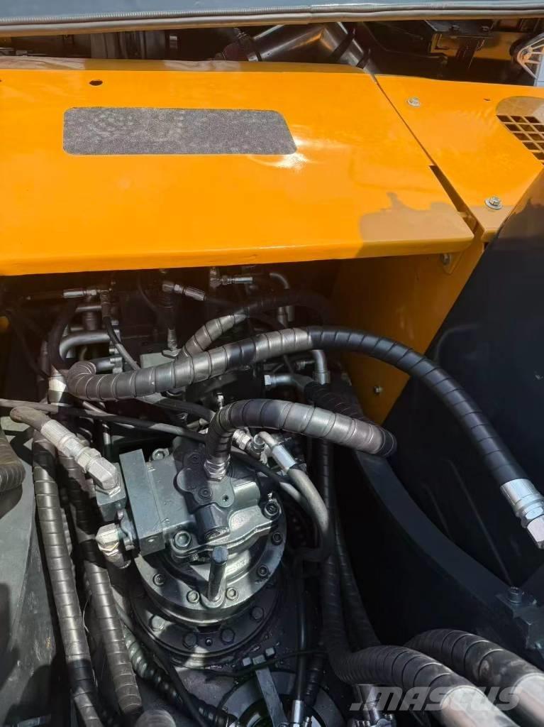 Hyundai 220HD Excavatoare pe șenile
