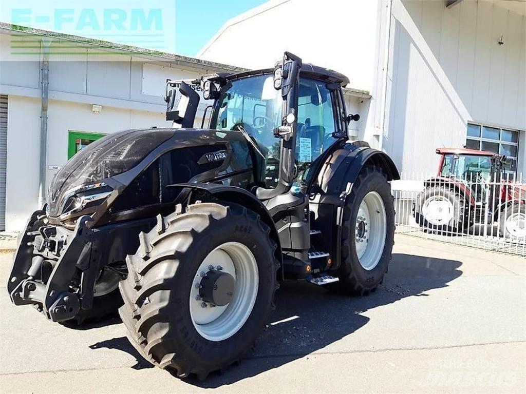 Valtra q265 Tractoare