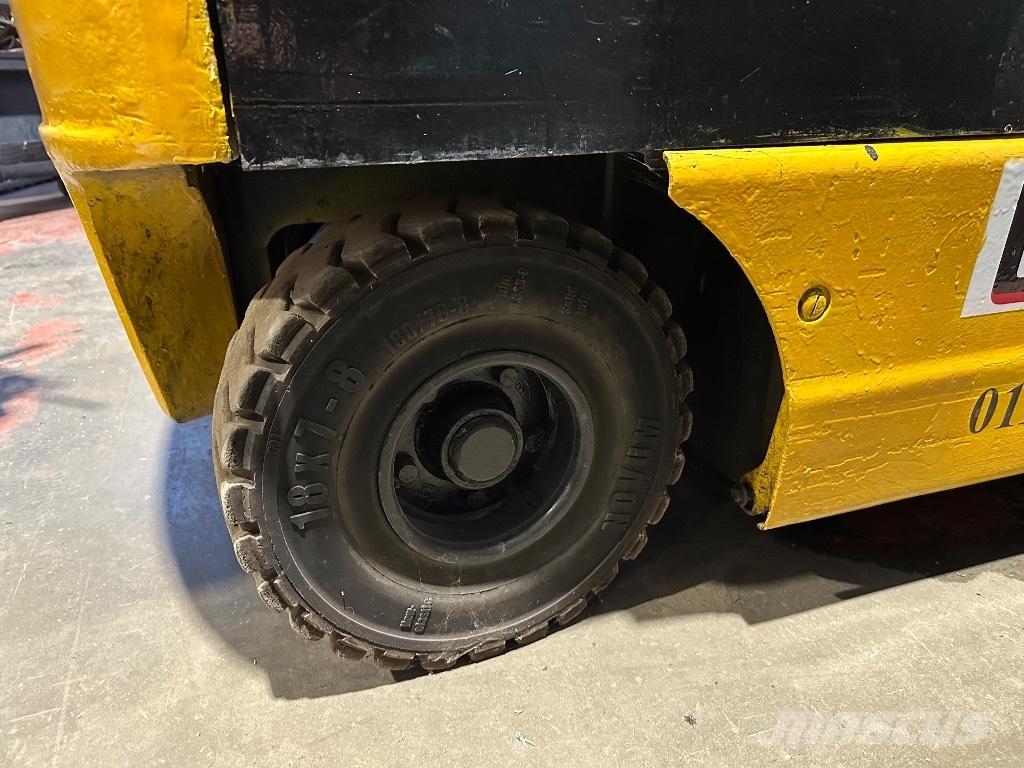 OM E 25 C Stivuitor electric