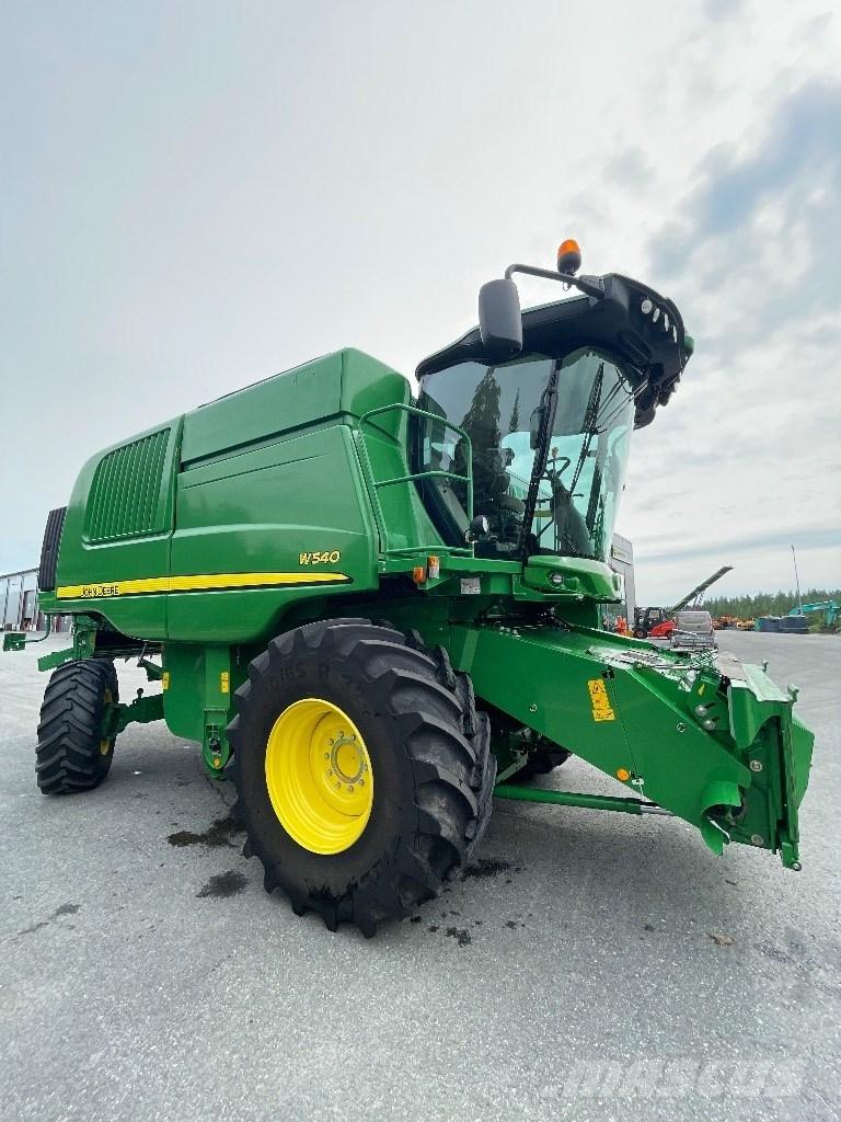 John Deere W 540 Combine de secerat