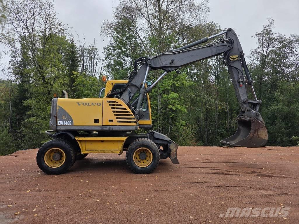 Volvo EW 140 B Excavatoare cu roti