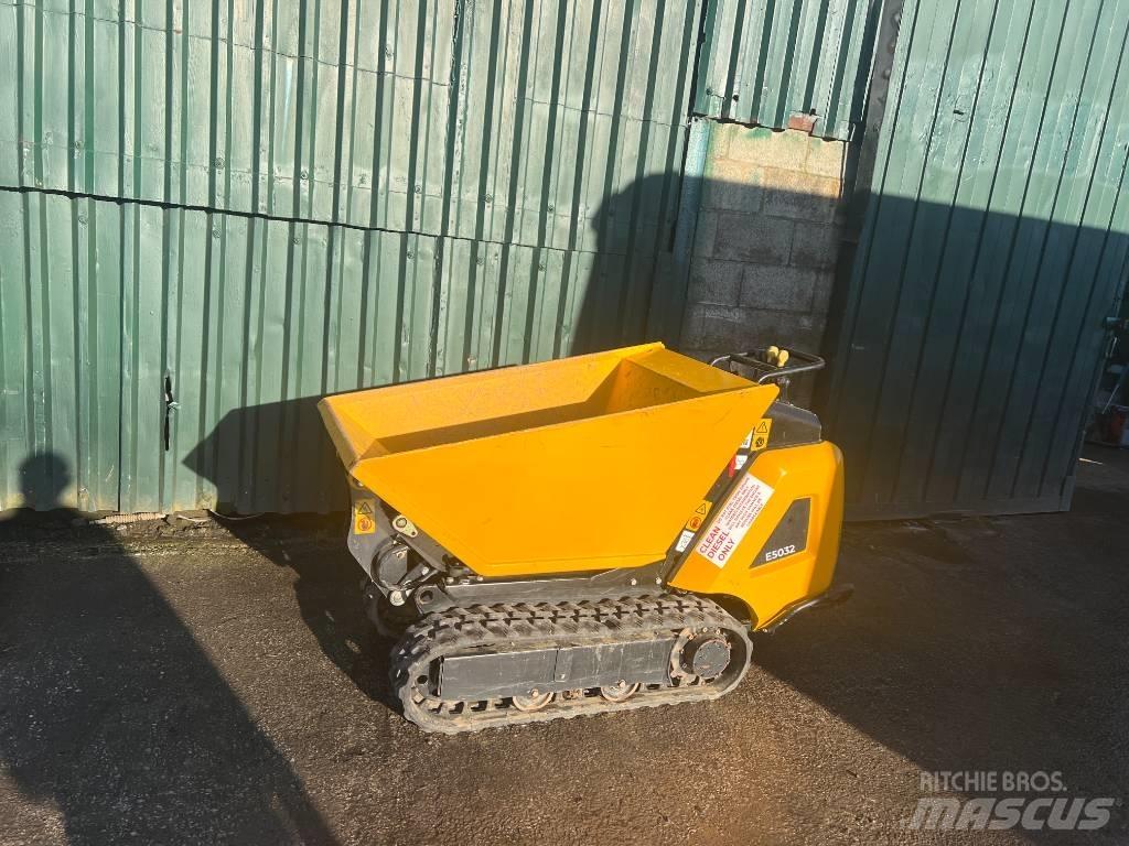 JCB HT D5 Autobasculante cu senile