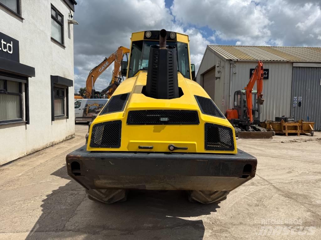 Bomag 213 DH-4i Compactoare monocilindrice