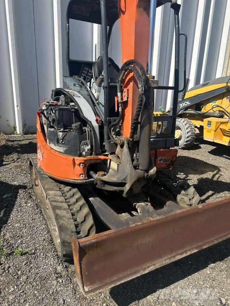Hitachi ZX 27 U Mini excavatoare < 7t