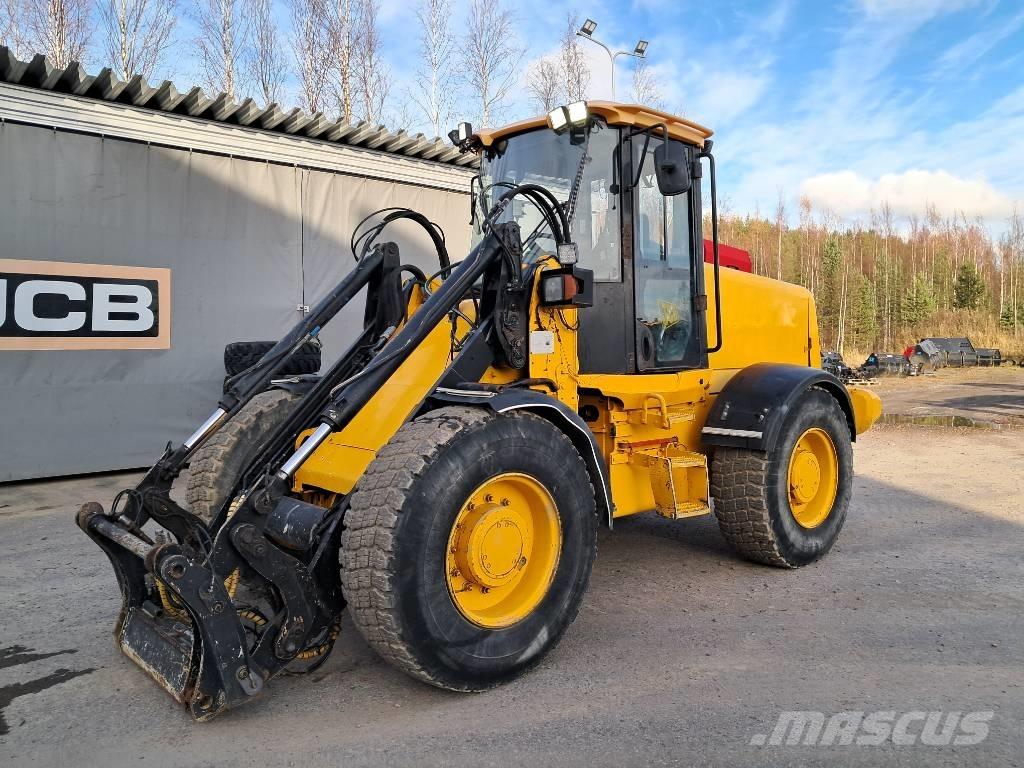 JCB 416S Incarcator pe pneuri