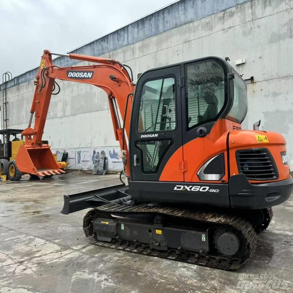 Doosan DX 60-9 C Mini excavatoare < 7t