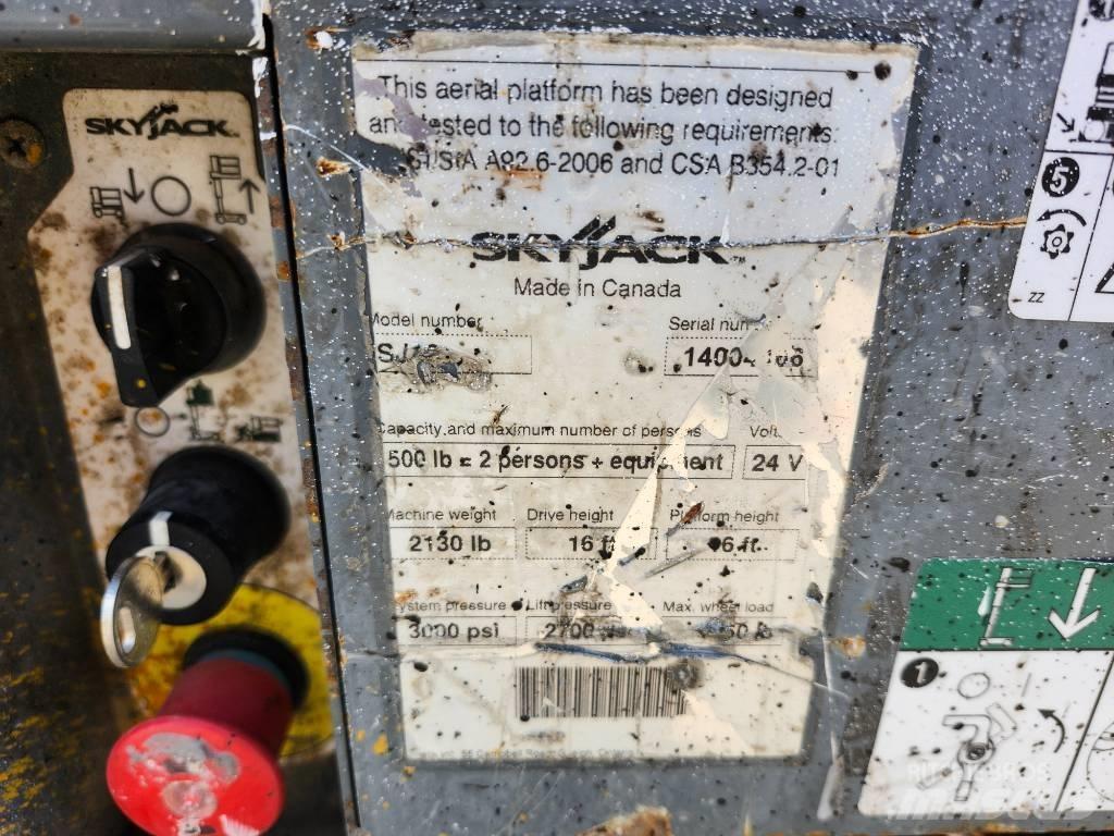 SkyJack SJ 16 Ascensoare verticale catarg