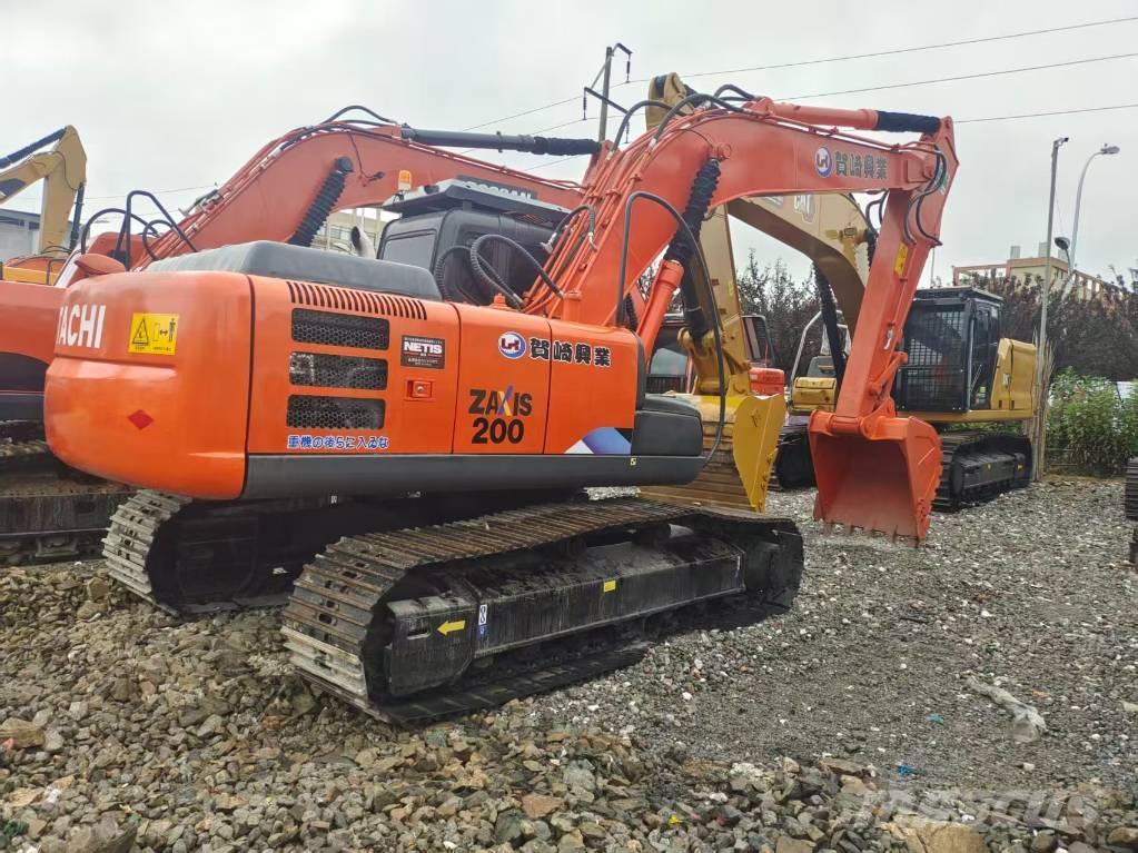 Hitachi ZX 200 Excavatoare pe șenile
