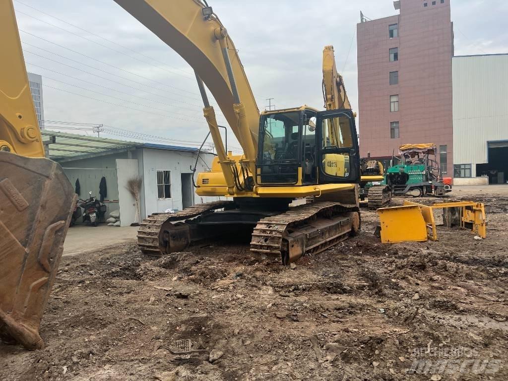 Komatsu PC450-8 Excavatoare pe șenile
