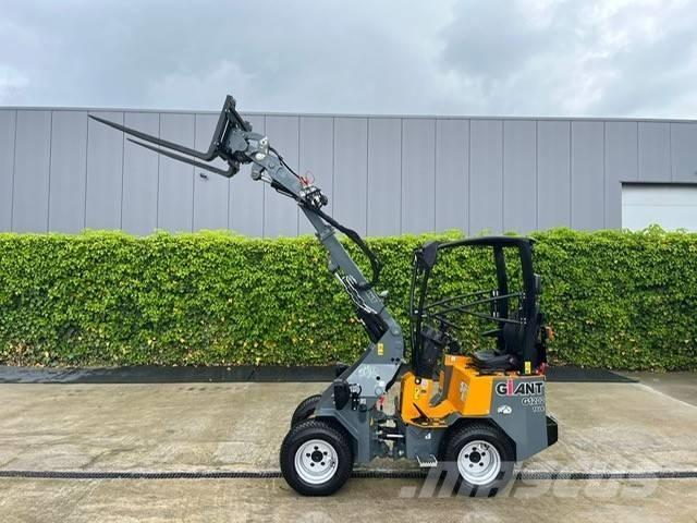 GiANT G 1200 TELE Incarcator pe pneuri