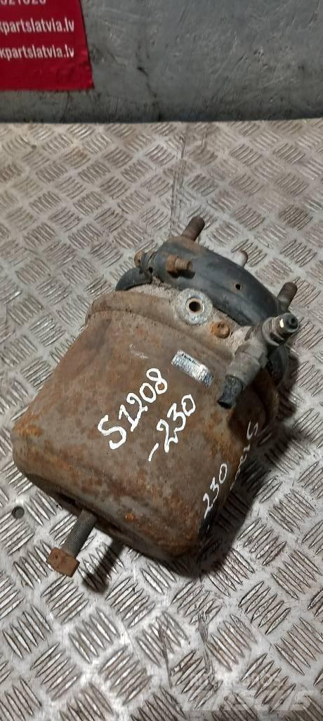 Scania 94 D.    2147775 Frane