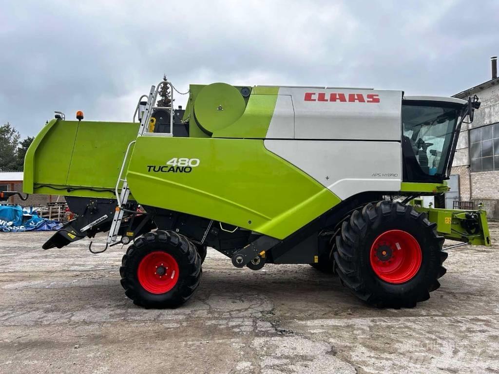 CLAAS Tucano 480 Combine de secerat