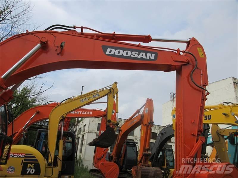 Doosan DX 300 LC Excavatoare pe șenile
