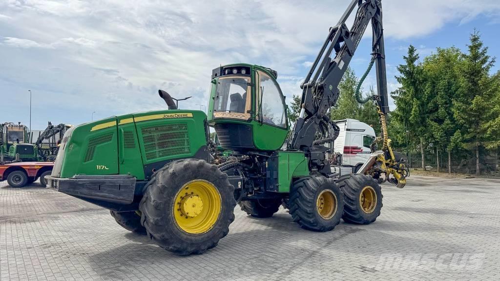 John Deere 1170 E Combine forestiere