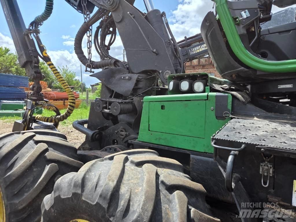 John Deere 1170 E Combine forestiere