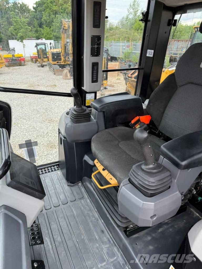 CAT 953 Încarcatoare cu excavator