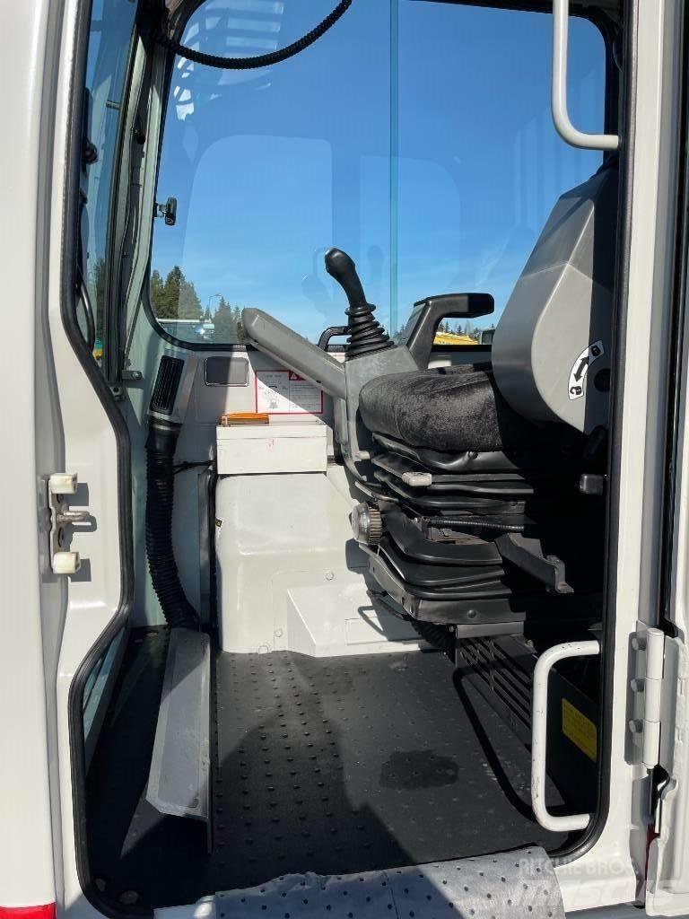 Takeuchi TCR 50 Autobasculante cu senile