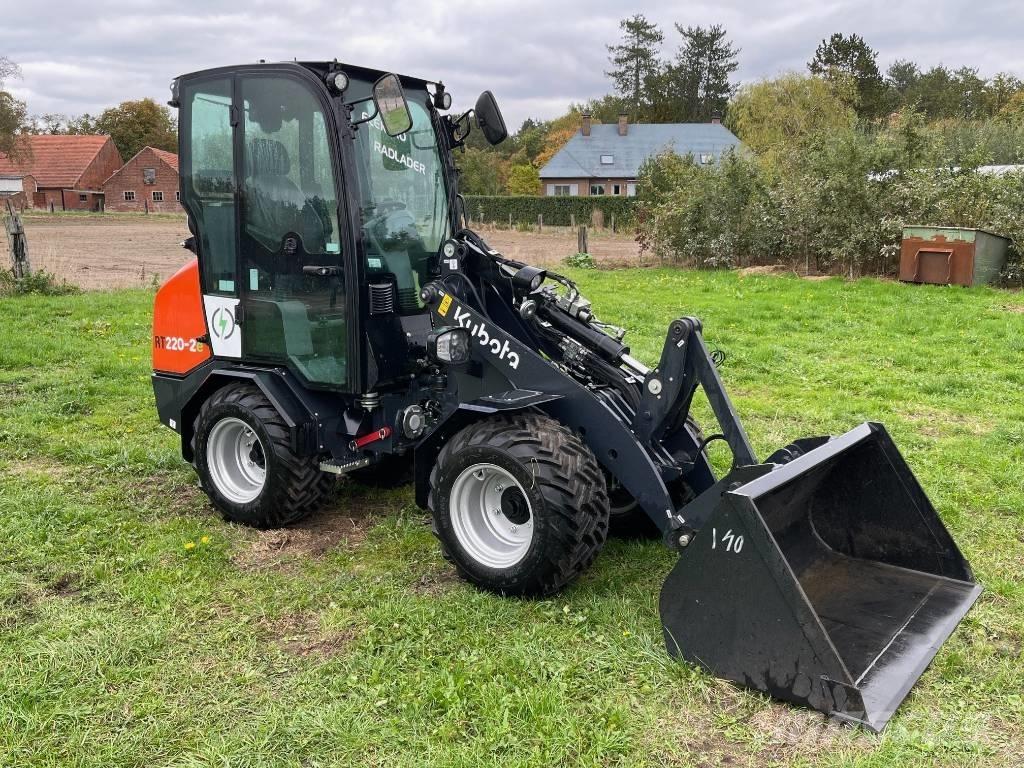 Kubota RT220-2e Incarcator pe pneuri
