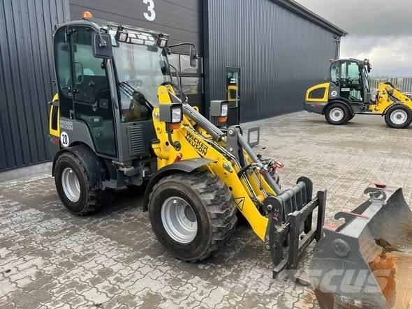 Wacker Neuson WL 25 Incarcator pe pneuri