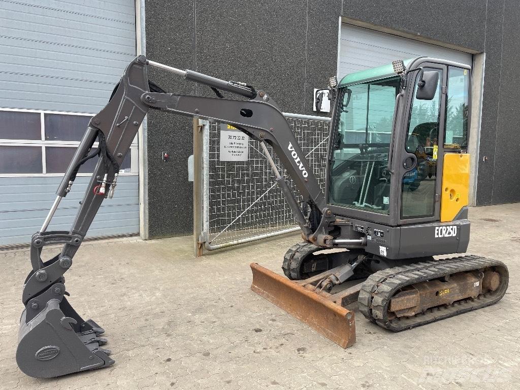 Volvo ECR25D Mini excavatoare < 7t