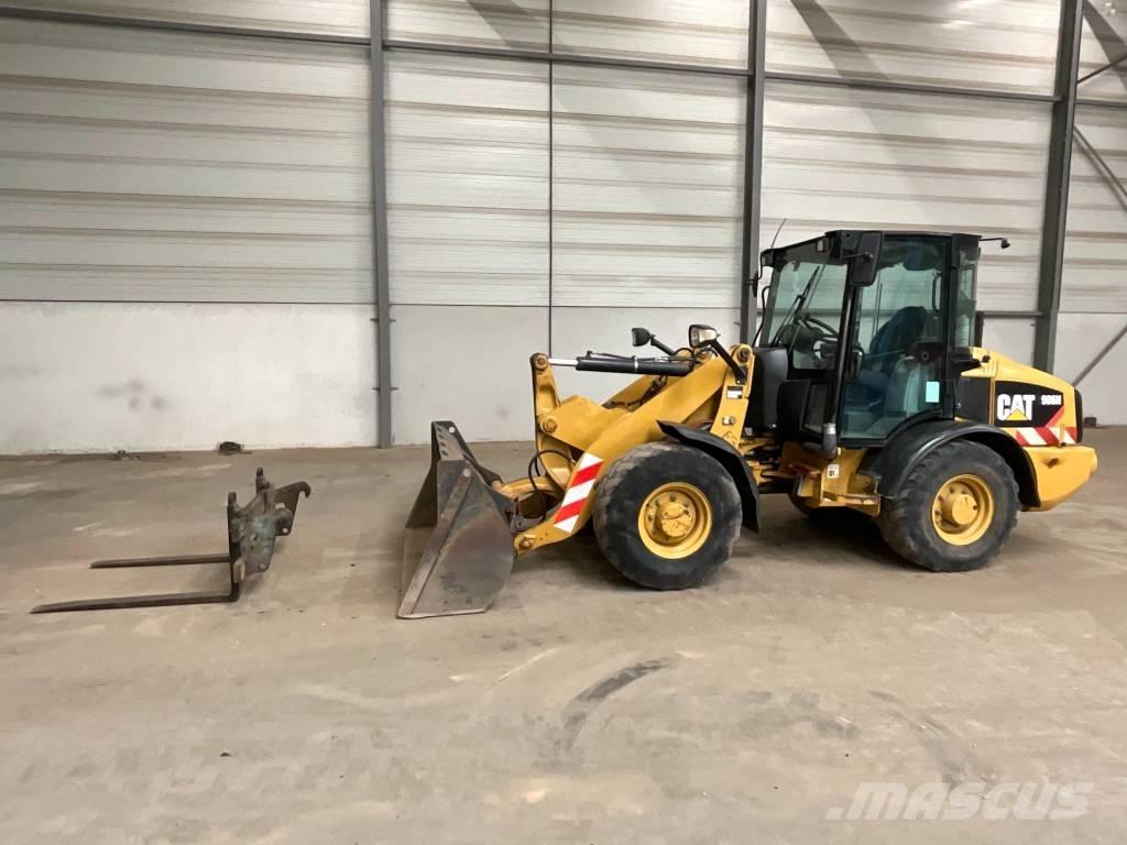 CAT 906 H Incarcator pe pneuri