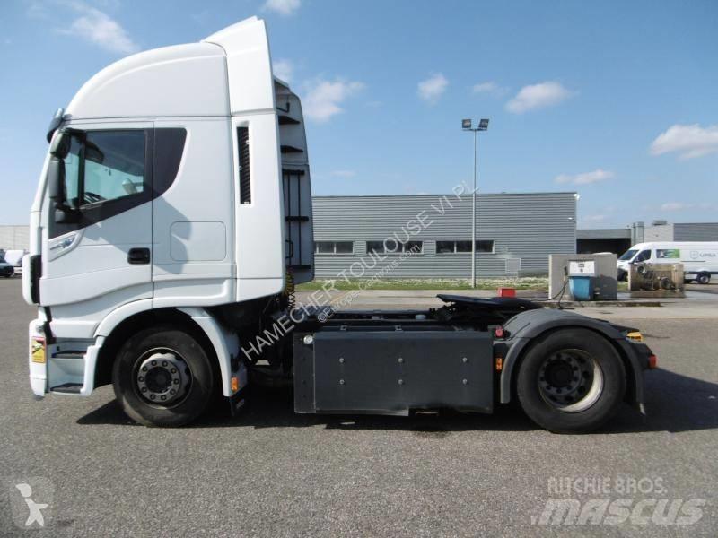 Iveco NP460 Autotractoare