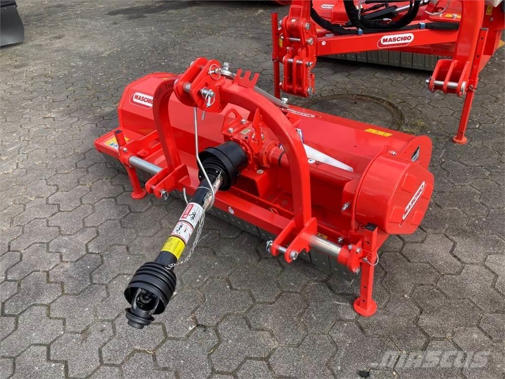 Maschio Barbi 180 Utilaje întreţinere terenuri - Altele
